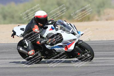 media/Nov-16-2025-Race Pace (Sun) [[8c5fa54630]]/Verified Riders/5-Turn 9 (1135am)/